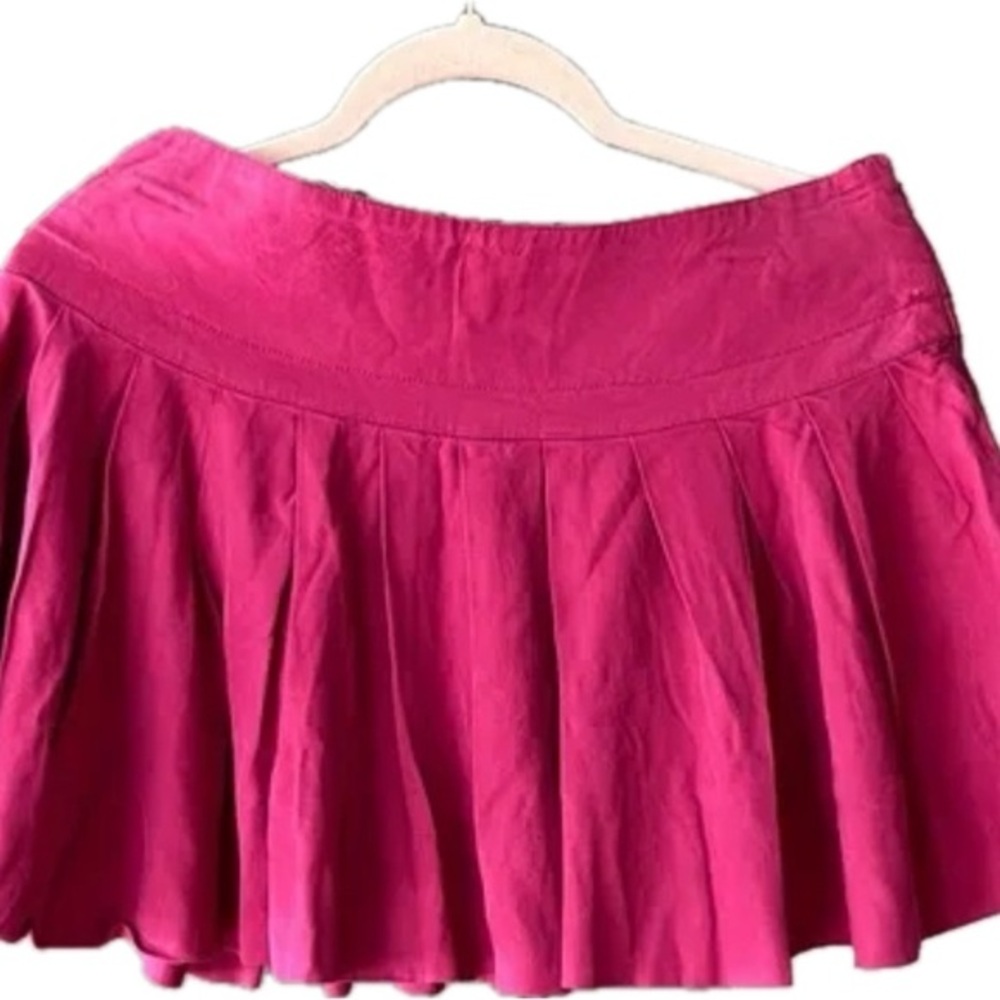 4/$50 NWOT Free People bubble hem pleated mini skirt in magenta 16” flat waist